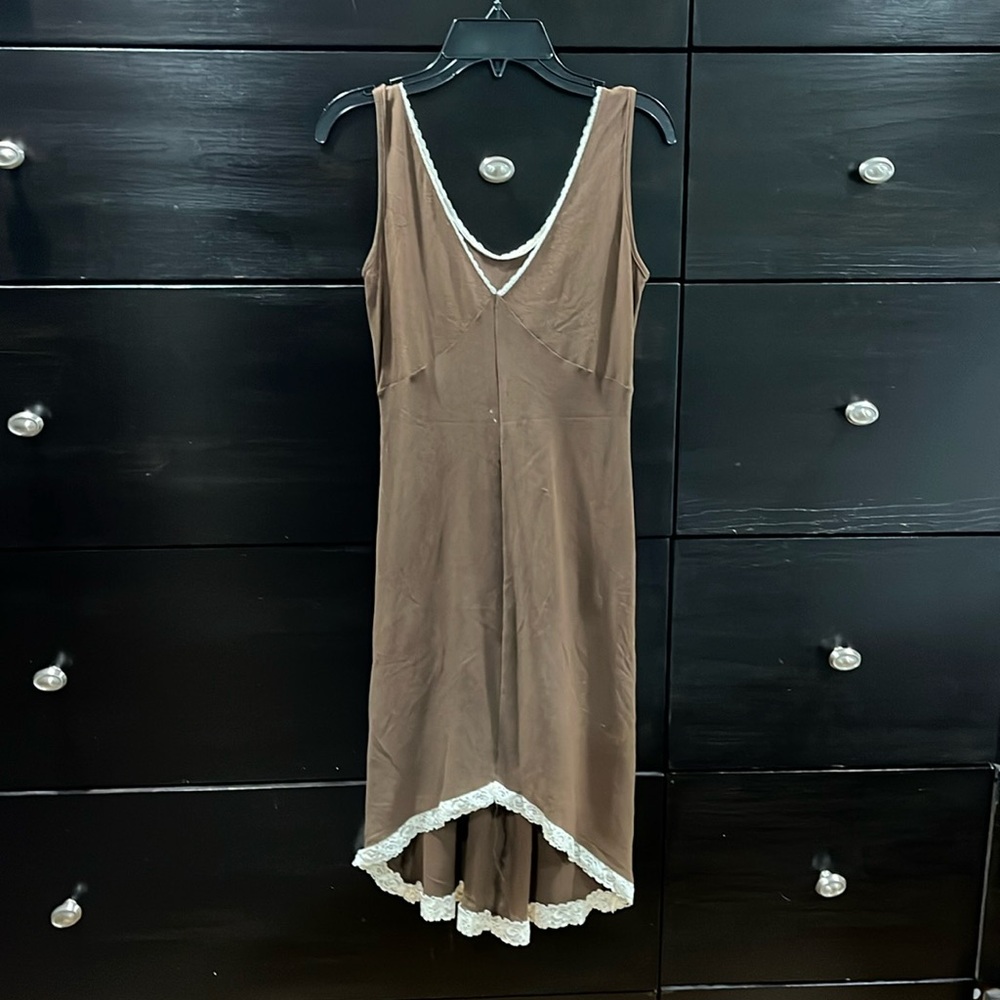 Mesh Hi-Lo dress with lace trim